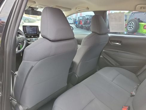 Used 2020 Toyota Corolla LE FWD image 15