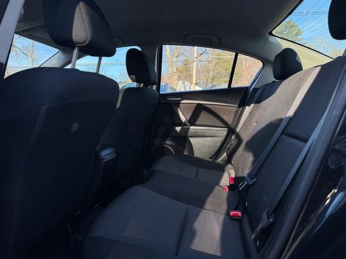 Used 2013 MAZDA MAZDA3 i SV w/ Convenience Pkg image 15