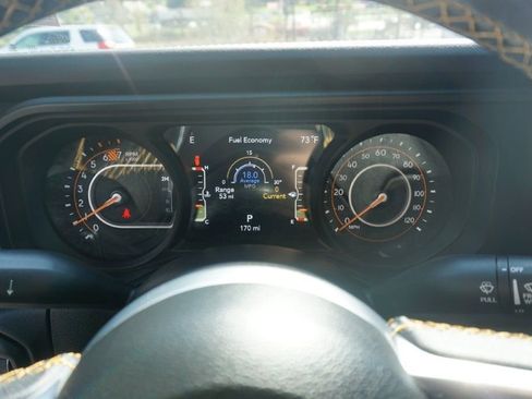 New 2025 Jeep Wrangler Sahara image 15