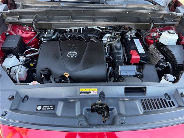 Used 2021 Toyota Highlander LE AWD/4WD image 26