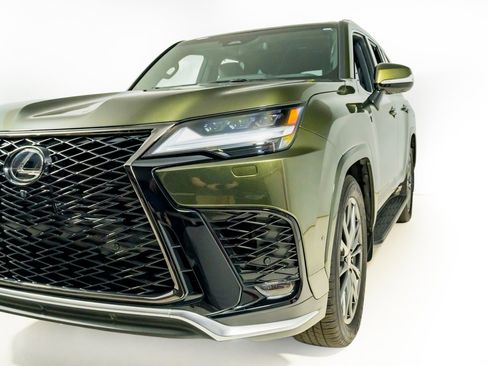 Used 2025 Lexus LX 700h F Sport AWD/4WD image 35