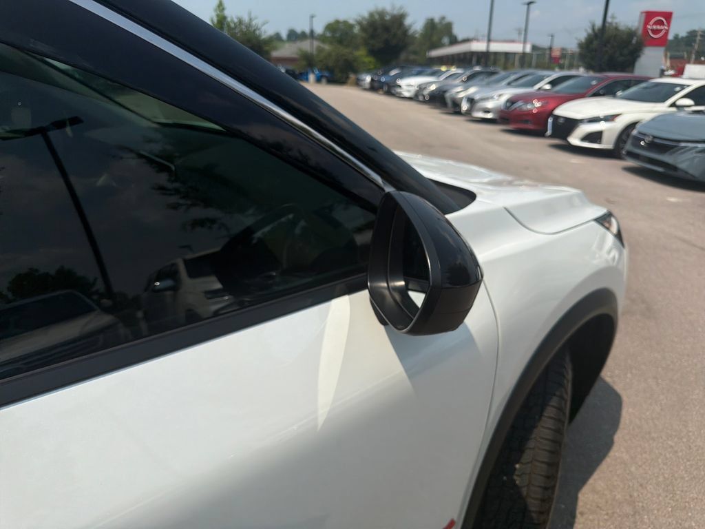 Certified 2026 Nissan Rogue SV AWD/4WD image 43