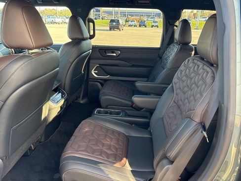 New 2025 Nissan Armada Platinum Reserve AWD/4WD image 14