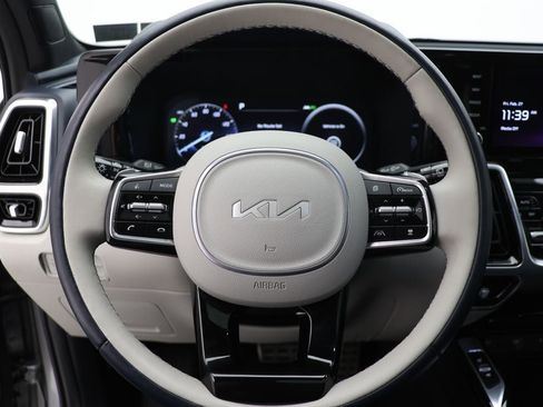 Used 2023 Kia Sorento SX Prestige image 20