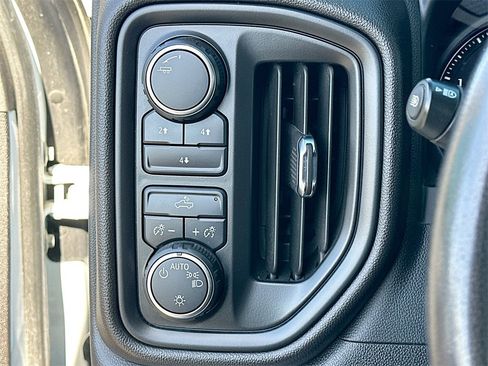 Used 2024 Chevrolet Silverado 2500 W/T image 10