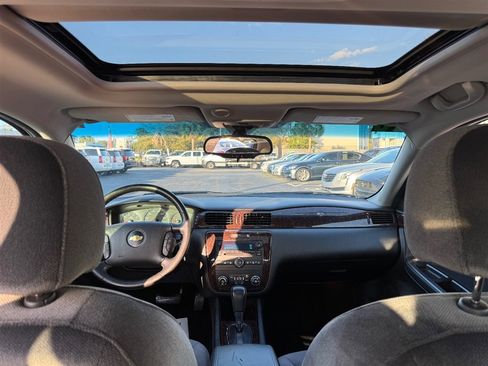 Used 2013 Chevrolet Impala LT w/ LT Sunroof Package image 20