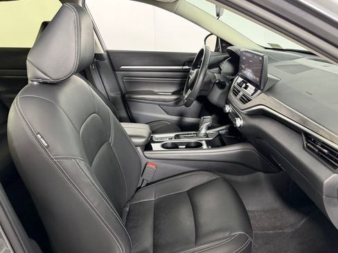Used 2023 Nissan Altima 2.5 SL image 33