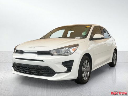 Used 2022 Kia Rio S FWD image 2