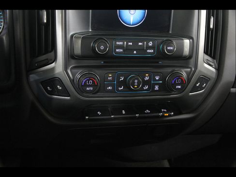 Used 2018 Chevrolet Silverado 1500 LT w/ All Star Edition AWD/4WD image 15