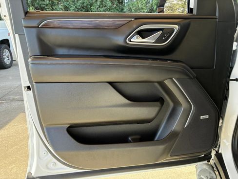 Used 2021 Chevrolet Tahoe Z71 image 9