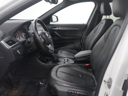 Used 2017 BMW X1 xDrive28i image 16