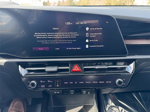 Used 2023 Kia Niro EX image 20