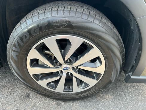 Used 2022 Subaru Outback Premium AWD/4WD image 6