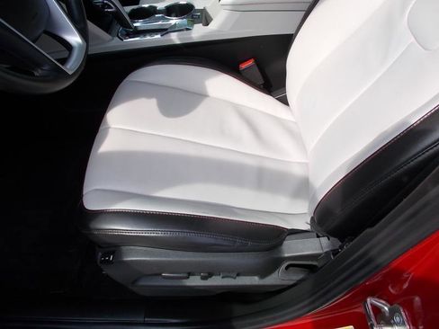 Used 2014 Chevrolet Equinox LTZ FWD image 25