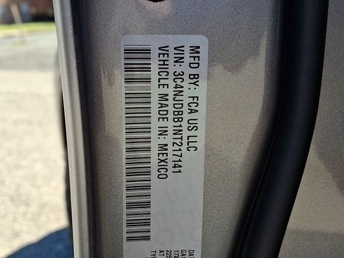 Used 2022 Jeep Compass Latitude w/ Convenience Group image 27