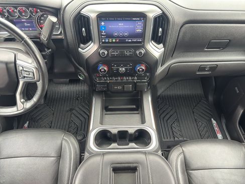 Used 2020 Chevrolet Silverado 1500 RST image 10