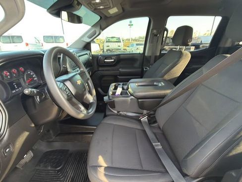 Used 2024 Chevrolet Silverado 1500 W/T w/ WT Value Package AWD/4WD image 28