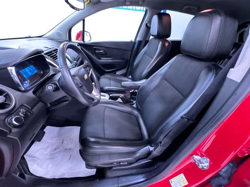 Used 2015 Chevrolet Trax LT w/ LT Plus Package AWD/4WD image 14