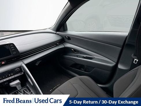 Used 2025 Hyundai Elantra Sport image 23