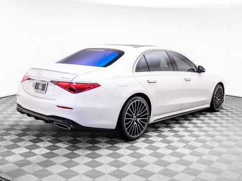 Used 2021 Mercedes-Benz S 580 4MATIC Sedan image 5