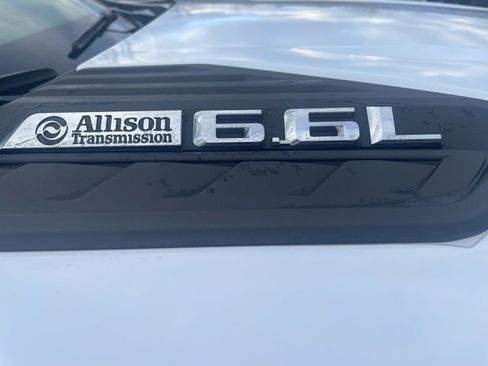 Used 2024 Chevrolet Silverado 2500 LT w/ Z71 Sport Edition image 5