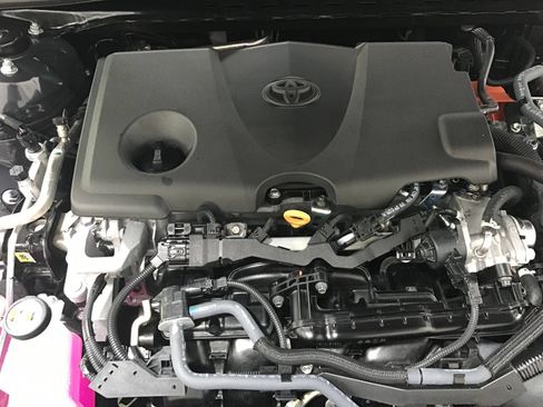 Used 2025 Toyota Camry SE FWD image 27