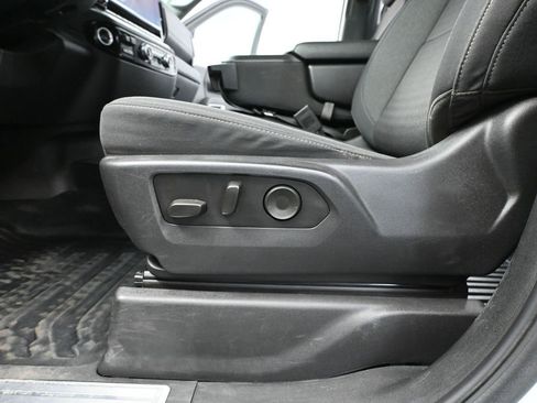 Used 2024 GMC Sierra 3500 SLE w/ SLE Convenience Package image 24