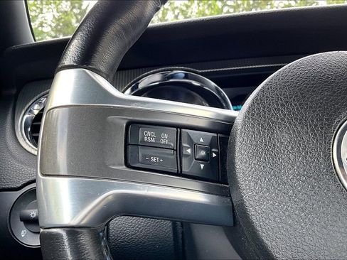 Used 2013 Ford Mustang GT Premium w/ Electronics Pkg RWD image 11