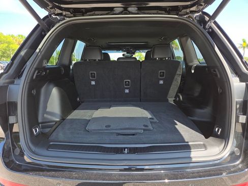 Used 2023 Jeep Grand Cherokee Altitude RWD image 20