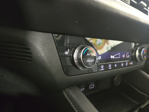 Used 2023 Mitsubishi Outlander SE FWD image 27