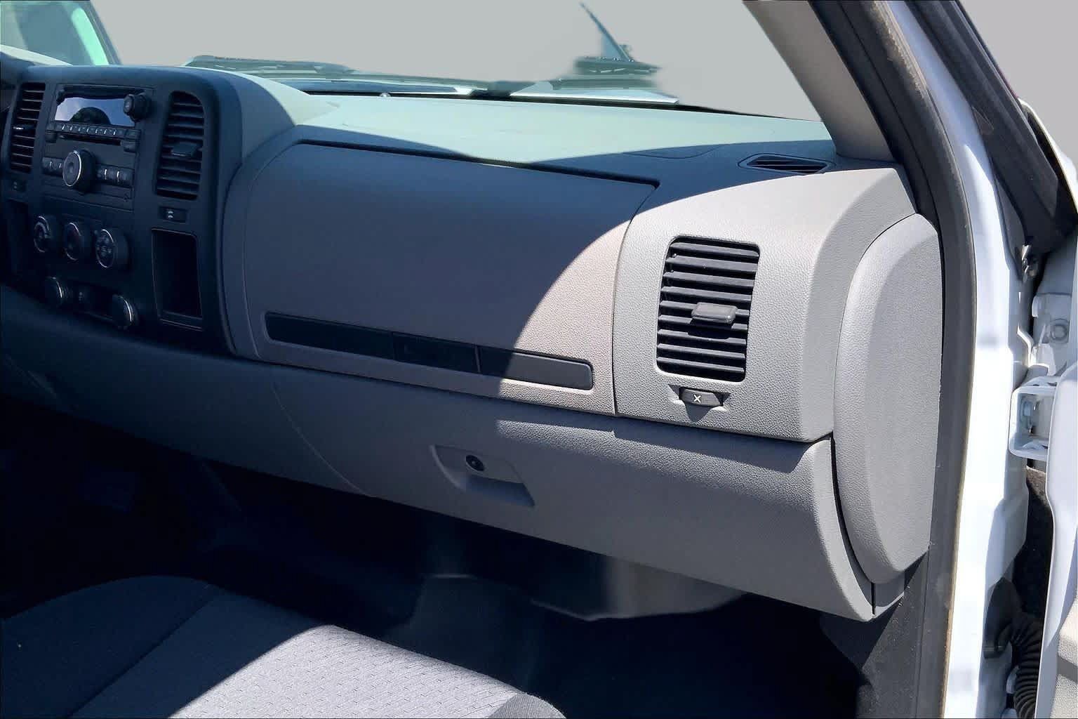 Used 2013 Chevrolet Silverado 2500 W/T RWD image 18