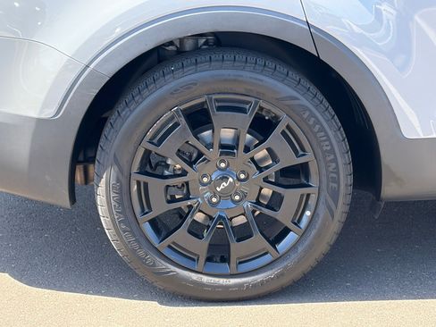 Used 2022 Kia Telluride EX w/ EX Premium Package AWD/4WD image 10