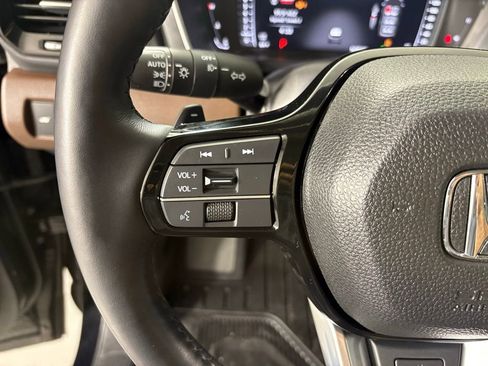 Used 2025 Honda Pilot Elite image 20