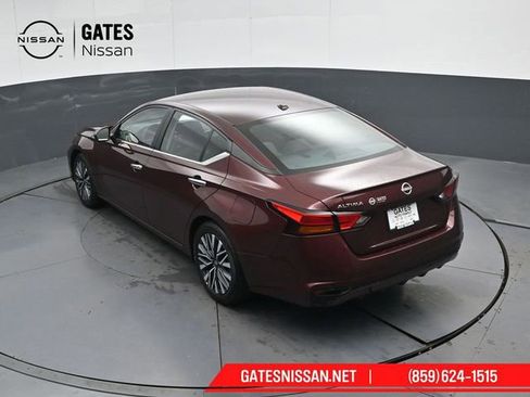 Used 2025 Nissan Altima 2.5 SV image 48