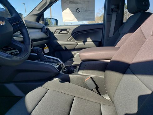 New 2026 Chevrolet Colorado W/T image 23