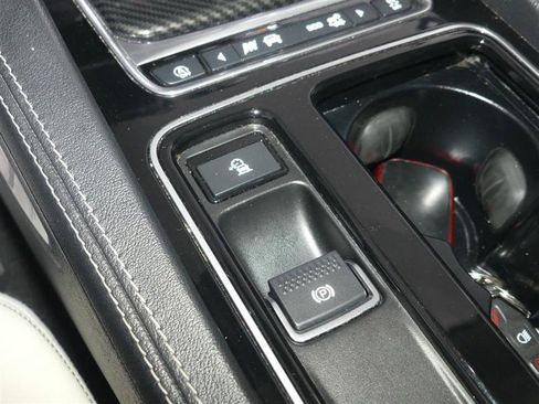 Used 2018 Jaguar F-PACE S AWD/4WD image 41