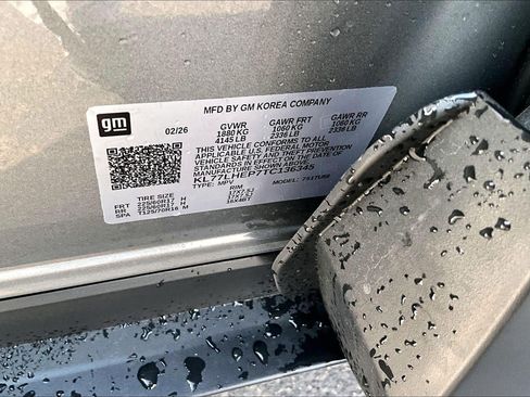 Used 2026 Chevrolet Trax LT FWD image 4