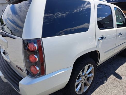 Used 2013 GMC Yukon Denali AWD/4WD image 18