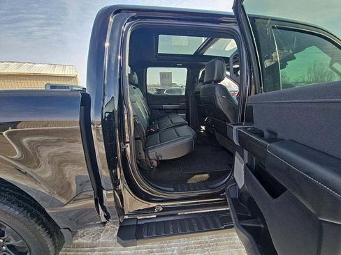 Used 2022 Ford F150 Lariat w/ Equipment Group 502A High image 29