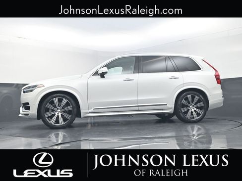 Used 2025 Volvo XC90 B6 Ultra w/ Lounge Package image 21