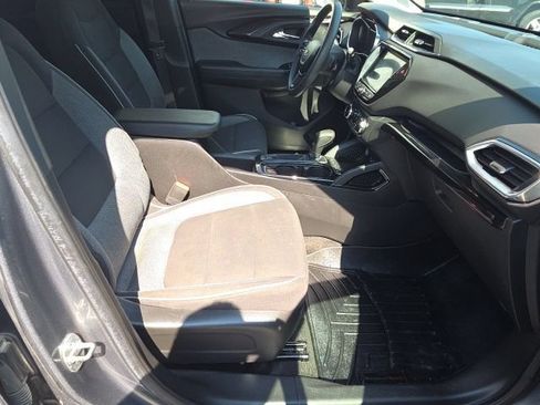 Used 2022 Chevrolet TrailBlazer LT w/ Convenience Package FWD image 41