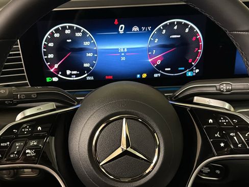 New 2026 Mercedes-Benz GLE 450 4MATIC image 18