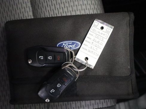 Used 2018 Ford F250 XLT w/ XLT Premium Package AWD/4WD image 65