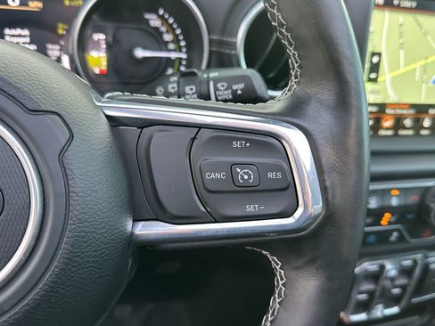 Used 2023 Jeep Wrangler Unlimited Sahara w/ Cold Weather Group image 29