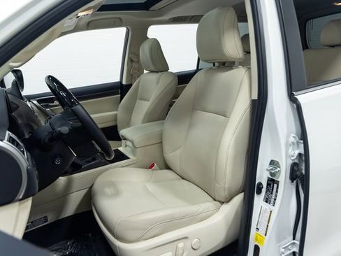 Used 2023 Lexus GX 460 Luxury w/ Sport Design Package AWD/4WD image 23