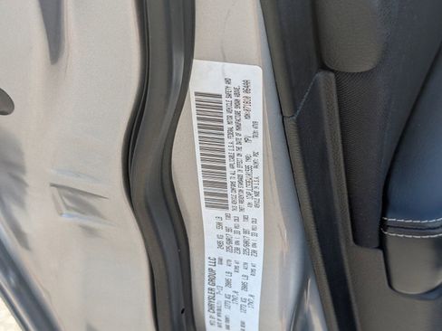 Used 2014 Jeep Cherokee Latitude image 25