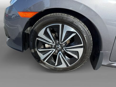 Used 2016 Honda Civic EX-T image 9