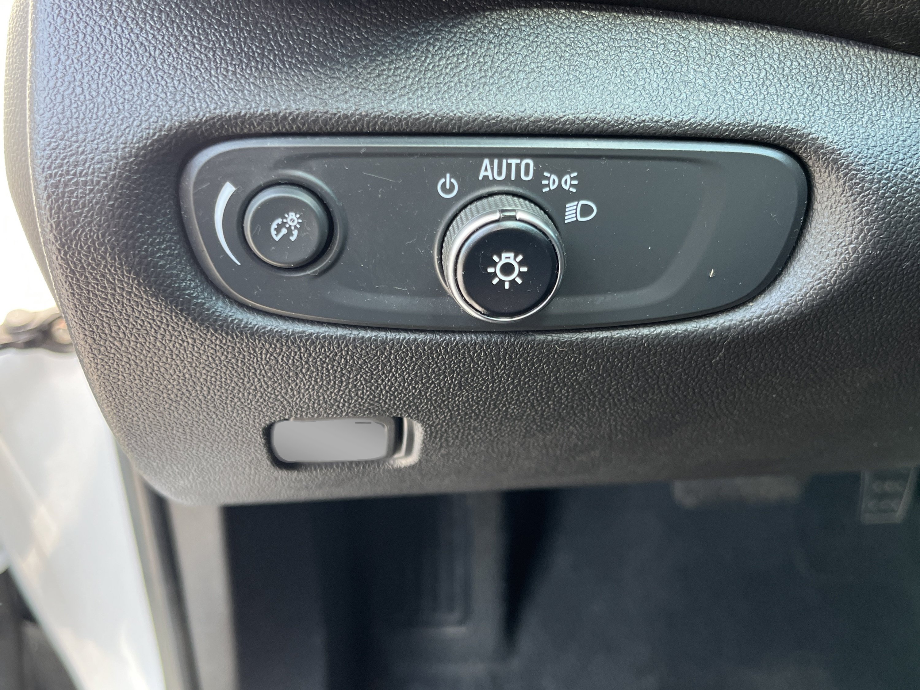 Used 2022 Chevrolet Blazer LT AWD/4WD image 18