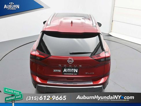 Used 2024 Nissan Rogue SL w/ SL Premium Package AWD/4WD image 28
