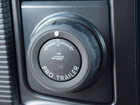 Used 2025 Ford F150 King Ranch w/ FX4 Off-Road Package AWD/4WD image 13